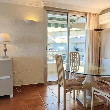50 M Cocoon Of With A Common Shared Pool Appartement *
