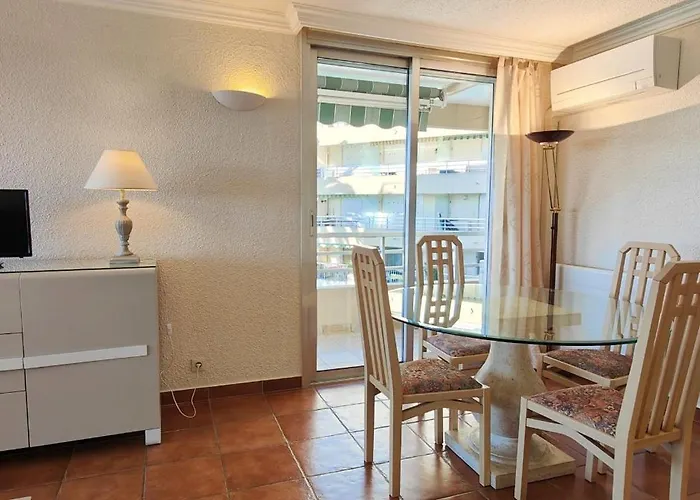 50 M Cocoon Of With A Common Shared Pool Appartement *