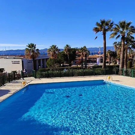 Apartamento 50 M Cocoon Of With A Common Shared Pool